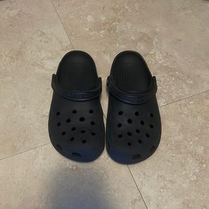 Black Crocs